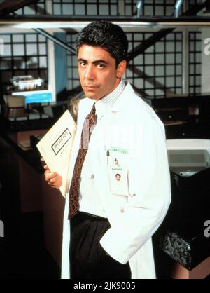 Adam Arkin Television: Chicago Hope (1994) personnages: Dr Aaron Shutt 18 septembre 1994 **AVERTISSEMENT** cette photographie est à usage éditorial exclusif et est le droit d'auteur de 20 CENTURY FOX TV et/ou le photographe assigné par la Société de film ou de production et ne peut être reproduite que par des publications dans le cadre de la promotion du film ci-dessus. Un crédit obligatoire pour 20 CENTURY FOX TV est requis. Le photographe doit également être crédité lorsqu'il est connu. Aucune utilisation commerciale ne peut être accordée sans l'autorisation écrite de la Société du film. Banque D'Images