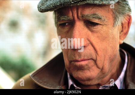 Anthony Quinn film: Seulement les personnages Lonely (USA 1991): Nick Acropolis Directeur: Chris Columbus 24 mai 1991 **AVERTISSEMENT** cette photographie est destinée à un usage éditorial exclusif et est le copyright de 20th CENTURY KOX et/ou le photographe assigné par la Société de film ou de production et ne peut être reproduite que par des publications en conjonction avec la promotion du film ci-dessus. Un crédit obligatoire pour 20th CENTURY KOX est requis. Le photographe doit également être crédité lorsqu'il est connu. Aucune utilisation commerciale ne peut être accordée sans l'autorisation écrite de la Société du film. Banque D'Images