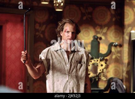 Woody Harrelson film Natural Born Killers (USA 1994) personnages : Mickey Knox réalisateur : Oliver Stone 26 août 1994 **AVERTISSEMENT** cette photographie est réservée à un usage éditorial et est la propriété de WARNER BROS. Et/ou le photographe désigné par le film ou la société de production et ne peuvent être reproduits que par des publications en liaison avec la promotion du film ci-dessus. Un crédit obligatoire à WARNER BROS. est obligatoire. Le photographe doit également être crédité lorsqu'il est connu. Aucune utilisation commerciale ne peut être accordée sans autorisation écrite de The film Company. Banque D'Images