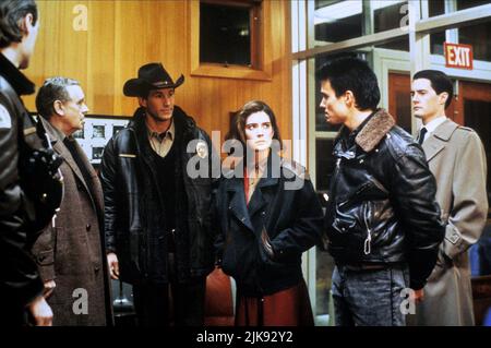 Warren Frost, Michael Ontkean, Lara Flynn Boyle, James Marshall et Kyle Maclachlan télévision: Twin Peaks (TV-Serie) personnages: Dr. Wwill Hayward, Sheriff Harry S. Truman, Donna Hayward, James Hurley, Agent spécial Dale Cooper USA 1990-1991, / DT. Auch. Titel : 'Das Geheimnis Von Twin Peaks' 08 avril 1990 **AVERTISSEMENT** cette photographie est destinée à un usage éditorial uniquement et est protégée par les droits d'auteur des PRODUCTIONS TWIN PEAKS et/ou du photographe assigné par la Société de film ou de production et ne peut être reproduite que par des publications en conjonction avec la promotion du film ci-dessus. Un crédit obligatoire pour LES PE JUMEAUX Banque D'Images