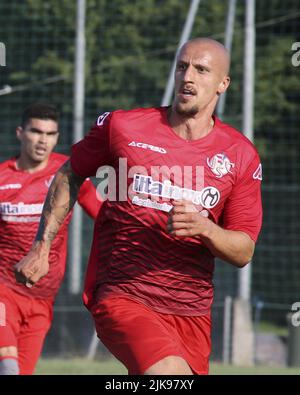 Castelnuovo Del Garda, Italie. 30th juillet 2022. Vlad Chieriches des États-Unis Crémonese pendant Hellas Verona vs US Crémonese, 5Â° frendly match pré-saison Serie A Tim 2022-23, au Centro Sportivo 'Paradiso' di Castelnuovo del Garda (VR), Italie, on 30 juillet 2022. Crédit : Agence photo indépendante/Alamy Live News Banque D'Images