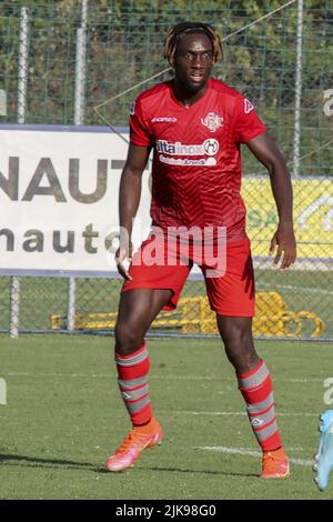 Castelnuovo Del Garda, Italie. 30th juillet 2022. Frank Tsadjout des États-Unis Crémonese pendant Hellas Verona contre les États-Unis Crémonese, 5Â° frendly match pré-saison Serie A Tim 2022-23, au Centro Sportivo 'Paradiso' di Castelnuovo del Garda (VR), Italie, on 30 juillet 2022. Crédit : Agence photo indépendante/Alamy Live News Banque D'Images