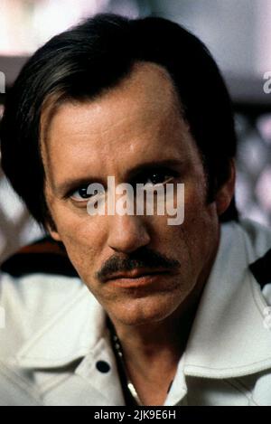 James Woods film Casino (USA/FR 1995) personnages : Lester Diamond réalisateur : Martin Scorsese 14 novembre 1995 **AVERTISSEMENT** cette photographie est réservée à un usage éditorial et est protégée par les droits d'auteur de UNIVERSAL PICTURES et/ou du photographe désigné par le film ou la société de production et ne peut être reproduite que par des publications en liaison avec la promotion du film ci-dessus. Un crédit obligatoire pour UNIVERSAL PICTURES est requis. Le photographe doit également être crédité lorsqu'il est connu. Aucune utilisation commerciale ne peut être accordée sans autorisation écrite de The film Company. Banque D'Images