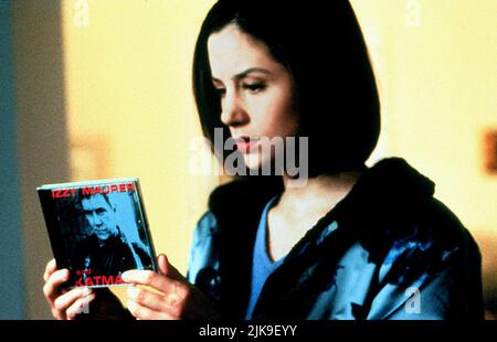 Mira Sorvino film Lulu on the Bridge (USA 1998) personnages : Celia Burns réalisateur : Paul Auster 14 août 1998 **AVERTISSEMENT** cette photographie est réservée à un usage éditorial et est protégée par les droits d'auteur de CAPITOL films et/ou du photographe désigné par la société de production et ne peut être reproduite que par des publications en liaison avec la promotion du film ci-dessus. Un crédit obligatoire pour CAPITOL films est requis. Le photographe doit également être crédité lorsqu'il est connu. Aucune utilisation commerciale ne peut être accordée sans autorisation écrite de The film Company. Banque D'Images