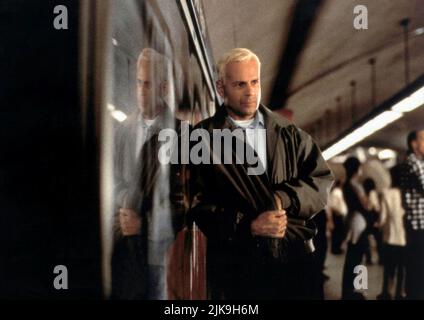 Bruce Willis film The Jackal (1997) personnages : The Jackal réalisateur : Michael Caton-Jones 14 novembre 1997 **AVERTISSEMENT** cette photographie est réservée à un usage éditorial et est protégée par le copyright de MCAUNIVERSAL et/ou du photographe désigné par le film ou la société de production et ne peut être reproduite que par des publications en liaison avec la promotion du film ci-dessus. Un crédit obligatoire à MCAUNIVERSAL est requis. Le photographe doit également être crédité lorsqu'il est connu. Aucune utilisation commerciale ne peut être accordée sans autorisation écrite de The film Company. Banque D'Images