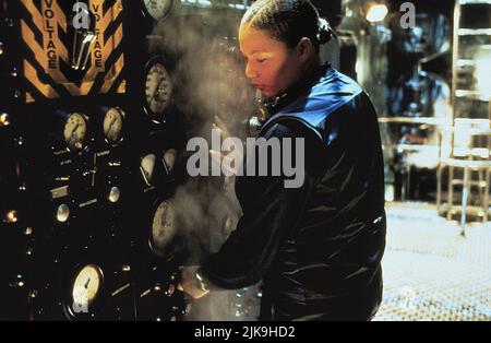 Film Queen Latifah : Sphere (USA 1998) personnages : Alice 'Teeny' Fletcher Directeur : Barry Levinson 13 février 1998 **AVERTISSEMENT** cette photographie est à usage éditorial exclusif et est le copyright de WARNER BROS. Et/ou le photographe assigné par la Société de film ou de production et ne peut être reproduite que par des publications dans le cadre de la promotion du film ci-dessus. Un crédit obligatoire pour WARNER BROS est requis. Le photographe doit également être crédité lorsqu'il est connu. Aucune utilisation commerciale ne peut être accordée sans l'autorisation écrite de la Société du film. Banque D'Images