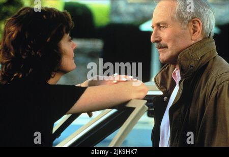 Susan Sarandon & Paul Newman film : Twilight (USA 1998) personnages : Catherine Ames & Harry Ross Directeur : Robert Benton 06 mars 1998 **AVERTISSEMENT** cette photographie est destinée à un usage éditorial exclusif et est le copyright des IMAGES PARAMOUNT et/ou le photographe assigné par la Société de film ou de production et ne peut être reproduite que par des publications en conjonction avec la promotion du film ci-dessus. Un crédit obligatoire pour LES PHOTOS PARAMOUNT est requis. Le photographe doit également être crédité lorsqu'il est connu. Aucune utilisation commerciale ne peut être accordée sans l'autorisation écrite de la Société du film. Banque D'Images