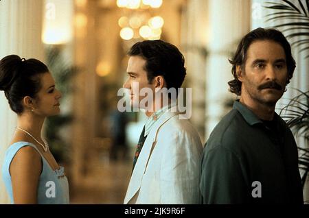 Susan Anbeh, Timothy Hutton & Kevin Kline film: French Kiss (1995) personnages: ,Charlie & Luc Teyssier Directeur: Lawrence Kasdan 05 mai 1995 **AVERTISSEMENT** cette photographie est à usage éditorial exclusif et est le droit d'auteur de 20 CENTURY FOX et/ou le photographe assigné par la Société de film ou de production et ne peut être reproduite que par des publications dans le cadre de la promotion du film ci-dessus. Un crédit obligatoire à 20 CENTURY FOX est requis. Le photographe doit également être crédité lorsqu'il est connu. Aucune utilisation commerciale ne peut être accordée sans l'autorisation écrite de la Société du film. Banque D'Images