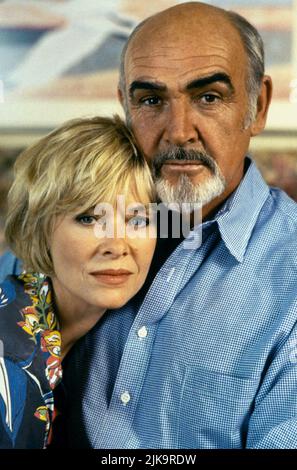 Kate Capshaw & Sean Connery film: Just cause (1995) personnages: Laurie Prentiss Armstrong & Paul Armstrong Directeur: Arne Glimcher 17 février 1995 **AVERTISSEMENT** cette photographie est à usage éditorial exclusif et est le copyright de WARNER BROS/RON PHILLIPS et/ou le photographe assigné par la Société de film ou de production et ne peut être reproduite que par des publications dans le cadre de la promotion du film ci-dessus. Un crédit obligatoire pour WARNER BROS/RON PHILLIPS est requis. Aucune utilisation commerciale ne peut être accordée sans l'autorisation écrite de la Société du film. Banque D'Images