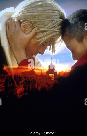 Brad Pitt & Jamyang Jamtsho Wangchuk film: Sept ans au Tibet (USA/UK 1997) personnages: Heinrich Harrer, Dalaï Lama, 14 ans Directeur: Jean-Jacques Annaud 13 septembre 1997 **AVERTISSEMENT** cette photographie est destinée à un usage éditorial exclusif et est protégée par le droit d'auteur de COLUMBIA TRISTAR et/ou du photographe attribué par la Société de film ou de production et ne peut être reproduite que par des publications dans le cadre de la promotion du film ci-dessus. Un crédit obligatoire pour COLUMBIA TRISTAR est requis. Le photographe doit également être crédité lorsqu'il est connu. Aucune utilisation commerciale ne peut être accordée sans autorisation écrite Banque D'Images