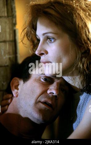 Mel Gibson & Julia Roberts film: Conspirat Theory (USA 1997) personnages: Jerry Fletcher & Alice Sutton Directeur: Richard donner 04 août 1997 **AVERTISSEMENT** cette photographie est à usage éditorial exclusif et est le copyright de WARNER BROS. Et/ou le photographe assigné par la Société du film ou de la production et ne peut être reproduite que par des publications dans le cadre de la promotion du film ci-dessus. Un crédit obligatoire pour WARNER BROS est requis. Le photographe doit également être crédité lorsqu'il est connu. Aucune utilisation commerciale ne peut être accordée sans l'autorisation écrite de la Société du film. Banque D'Images