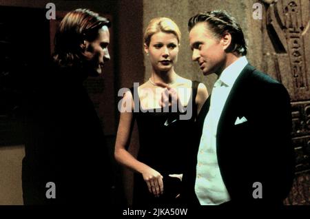 Viggo Mortensen, Gwyneth Paltrrow, Michael Douglas film: A Perfect Murder (1998) personnages: David Shaw,Emily Bradford Taylor,Steven Taylor Directeur: Andrew Davis 05 juin 1998 **AVERTISSEMENT** cette photographie est destinée à un usage éditorial exclusif et est le copyright de WARNER BROS et/ou le photographe assigné par la Société de film ou de production et ne peut être reproduite que par des publications dans le cadre de la promotion du film ci-dessus. Un crédit obligatoire pour WARNER BROS est requis. Le photographe doit également être crédité lorsqu'il est connu. Aucune utilisation commerciale ne peut être accordée sans l'autorisation écrite du F Banque D'Images