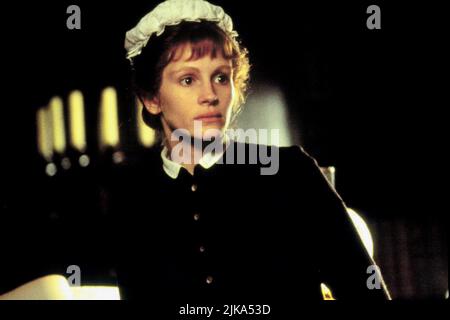 Julia Roberts film: Mary Reilly (1995) personnages: Mary Reilly Directeur: Stephen Frears 23 février 1996 **AVERTISSEMENT** cette photographie est à usage éditorial exclusif et est le copyright de TRISTAR et/ou le photographe assigné par la Société de film ou de production et ne peut être reproduite que par des publications dans le cadre de la promotion du film ci-dessus. Un crédit obligatoire pour TRISTAR est requis. Le photographe doit également être crédité lorsqu'il est connu. Aucune utilisation commerciale ne peut être accordée sans l'autorisation écrite de la Société du film. Banque D'Images