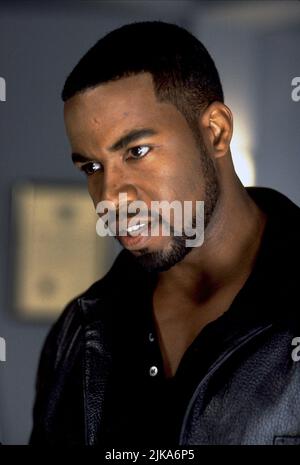 Michael Jai White film: Spawn (1997) personnages: Al Simmons Directeur: Mark A.Z. Dippe 01 août 1997 **AVERTISSEMENT** cette photographie est destinée à un usage éditorial exclusif et est le droit d'auteur d'UNE NOUVELLE LIGNE et/ou du photographe assigné par la Société de film ou de production et ne peut être reproduite que par des publications en conjonction avec la promotion du film ci-dessus. Un crédit obligatoire pour LA NOUVELLE LIGNE est requis. Le photographe doit également être crédité lorsqu'il est connu. Aucune utilisation commerciale ne peut être accordée sans l'autorisation écrite de la Société du film. Banque D'Images