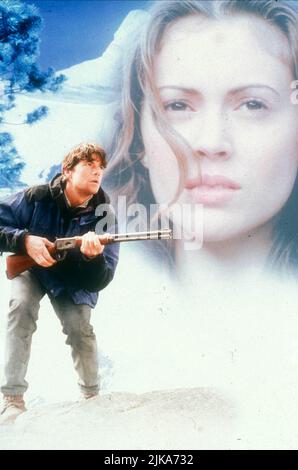 Cameron Bancroft & Alyssa Milano film: To Brave Alaska (1998) personnages: Roger Lewis, Denise Harris Directeur: Bruce Pittman 03 novembre 1996 **AVERTISSEMENT** cette photographie est à usage éditorial exclusif et est le droit d'auteur de PARAGON et/ou le photographe assigné par la Société de film ou de production et ne peut être reproduite que par des publications dans le cadre de la promotion du film ci-dessus. Un crédit obligatoire pour PARAGON est requis. Le photographe doit également être crédité lorsqu'il est connu. Aucune utilisation commerciale ne peut être accordée sans l'autorisation écrite de la Société du film. Banque D'Images