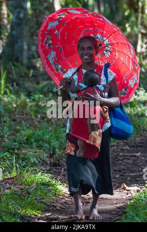 Mère et enfant mélanésien, île Kolombangara, province occidentale Banque D'Images