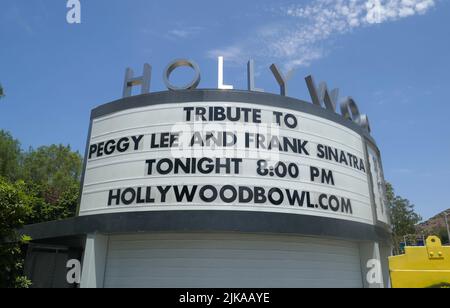 Los Angeles, Californie, États-Unis 27th juillet 2022 hommage à Peggy Lee et Frank Sinatra concert Marquee au Hollywood Bowl, où Billie Eilish et Debbie Harry se sont produits en hommage à 27 juillet 2022 à Los Angeles, Californie, États-Unis. Photo par Barry King/Alay stock photo Banque D'Images