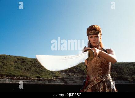 BRIGITTE NIELSEN dans RED SONJA (1985), dirigée par RICHARD FLEISCHER. Crédit : M. G. M/ARTISTE-UNIE / Album Banque D'Images