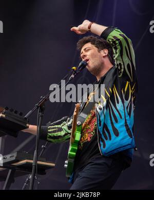 Les wombats jouent la scène principale à Kendal Calling. Samedi 30th juillet 2022 Banque D'Images