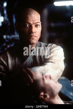 Laurence Fishburne film: The Matrix (USA/AUS 1999) personnages: Morpheus Directeur: Les frères Wachowski 31 mars 1999 **AVERTISSEMENT** cette photographie est à usage éditorial exclusif et est protégée par les droits d'auteur de WARNER BROS. Et/ou du photographe attribué par la Société de film ou de production et ne peut être reproduite que par des publications en conjonction avec la promotion du film ci-dessus. Un crédit obligatoire pour WARNER BROS est requis. Le photographe doit également être crédité lorsqu'il est connu. Aucune utilisation commerciale ne peut être accordée sans l'autorisation écrite de la Société du film. Banque D'Images