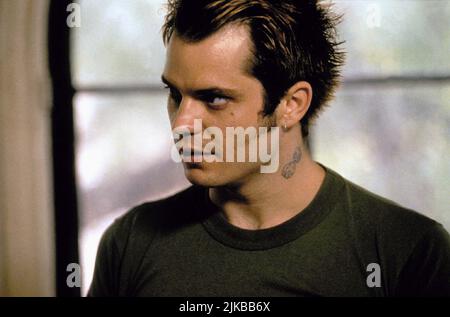 Timothy Olyphant film: Go (1999) personnages: Todd gaines Directeur: Doug Liman 07 avril 1999 **AVERTISSEMENT** cette photographie est à usage éditorial exclusif et est le droit d'auteur de TRISTAR et/ou le photographe assigné par la Société de film ou de production et ne peut être reproduite que par des publications dans le cadre de la promotion du film ci-dessus. Un crédit obligatoire pour TRISTAR est requis. Le photographe doit également être crédité lorsqu'il est connu. Aucune utilisation commerciale ne peut être accordée sans l'autorisation écrite de la Société du film. Banque D'Images