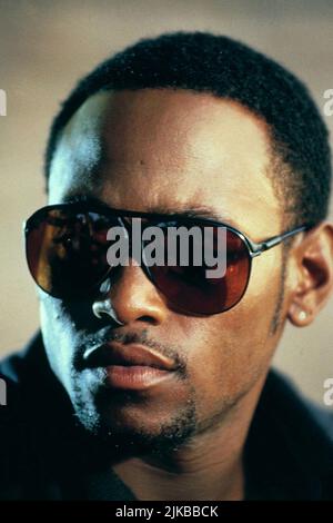 Omar Epps film: The Mod Squad (1999) personnages: Lincoln Hayes Directeur: Scott Silver 17 mars 1999 **AVERTISSEMENT** cette photographie est à usage éditorial exclusif et est le droit d'auteur de MGM et/ou du photographe attribué par la Société de film ou de production et ne peut être reproduite que par des publications en conjonction avec la promotion du film ci-dessus. Un crédit obligatoire pour MGM est requis. Le photographe doit également être crédité lorsqu'il est connu. Aucune utilisation commerciale ne peut être accordée sans l'autorisation écrite de la Société du film. Banque D'Images