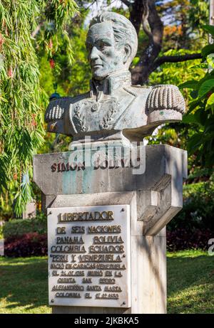 Buste du chef militaire et politique vénézuélien Simon Bolivar dans les jardins municipaux de Funchal, Madère, Portugal Banque D'Images