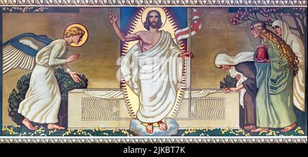 ZURICH, SUISSE - 1 JUILLET 2022 : la fresque de la Résurrection de Jésus dans l'église Pfarrkirche Liebfrauen de Fritz Kunz (1906). Banque D'Images