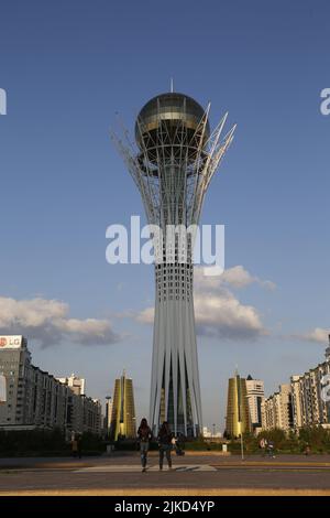 Baiterek, Бәйтерек, tour 'arbre de vie' à Nur-Sultan (Astana), Kazakhstan Banque D'Images