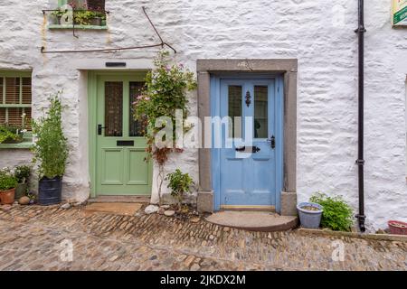 Dent, Cumbria, Royaume-Uni, 12 août 2018 - façade d'un bâtiment en pierre dans le village de Dent dans le Yorkshire Dales, Royaume-Uni Banque D'Images