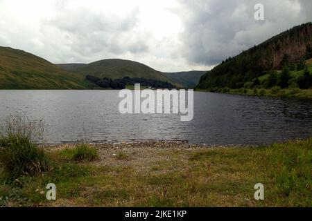 Loch écossais, St Mary's Loch, un loch d'eau douce dans les Scottish Borders, entre Selkirk et Moffat, en Écosse, au Royaume-Uni Banque D'Images