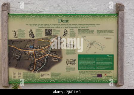 Dent, Cumbria, Royaume-Uni -12 août 2018: Carte avec le plan du village. Office de tourisme de Dent dans le Yorkshire Dales, Dent, Royaume-Uni Banque D'Images