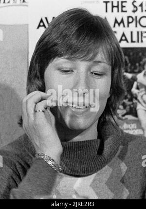 Martina Navratilova, joueur de tennis, lors d'une conférence de presse en Californie, en 1980 Banque D'Images