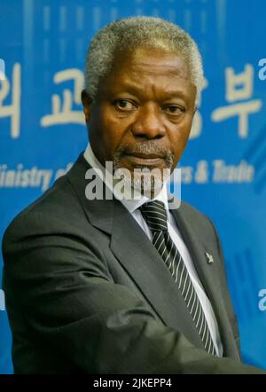 15 mai 2006-Séoul, Corée du Sud-Kofi Annan, du Secrétaire général des Nations Unies, tient une conférence de presse au Ministère sud-coréen des affaires étrangères à Séoul, Corée du Sud. Banque D'Images