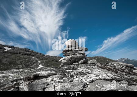 Stack of Rocks Stones sur Norwegian Mountain à More og Romsdal, Norvège Banque D'Images