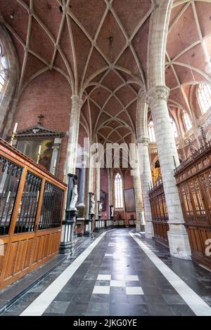 Gand, Belgique - 13 juillet 2018 : intérieur de l'église Saint-Michel Banque D'Images