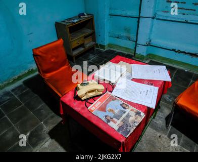 28.06.2022, Albanie, Gjirokastra, Gjirokastra - le tunnel de la Guerre froide, bunkers de commandement souterrain du dictateur Enver Hoxha. Ville de montagne de Gjirokastra Banque D'Images