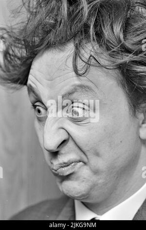 KEN DODD (1927-2018) comédien anglais en février 1966. Photo : Tony Gale Banque D'Images