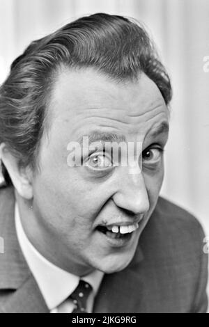 KEN DODD (1927-2018) comédien anglais en février 1966. Photo : Tony Gale Banque D'Images