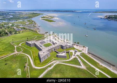 Le Castillo de San Marcos donne sur la mer Banque D'Images