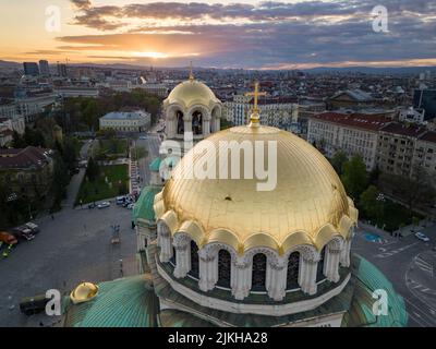 Vue sur la cathédrale Alexandre Nevski à Sofia, Bulgarie Banque D'Images