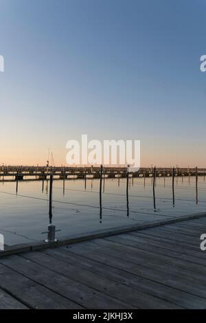 Marina Wendtorf, marina, port de plaisance, jetée, sans nuages Banque D'Images