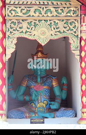 statue de ganesh (?) dans un temple bouddhiste (wat doi suthep) à chiang mai (thaïlande) Banque D'Images