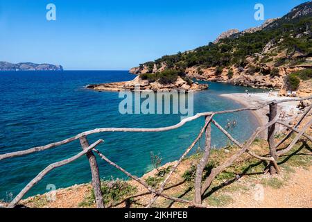 Côte près de s'Illot, presqu'île Victoria près d'Alcudia, vue sur Cap Formentor, Majorque, Iles Baléares, Espagne Banque D'Images