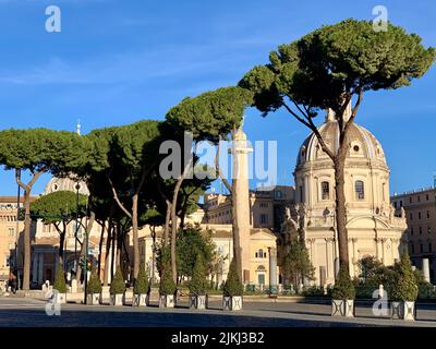 Arc de Constantine (Arco di Costantino), un arc triomphal de Rome, situé entre le Colisée et le Mont Palatin. Banque D'Images