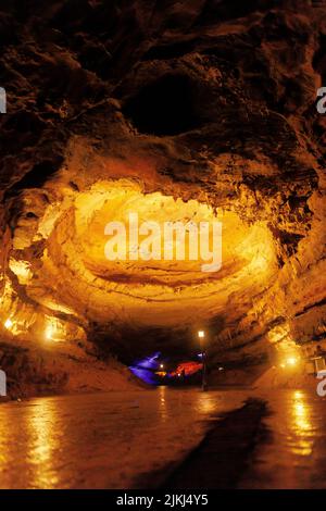 A scenic inside view of the Shuanghedong Caves, Wenquan, Suiyang County, Guizhou Province, China Stock Photo