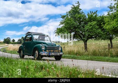 Bad König, Hesse, Allemagne, Steyr-Fiat 500C Topolino, année 1954, capacité de 569 cc, 16 hp au festival automobile classique. Banque D'Images