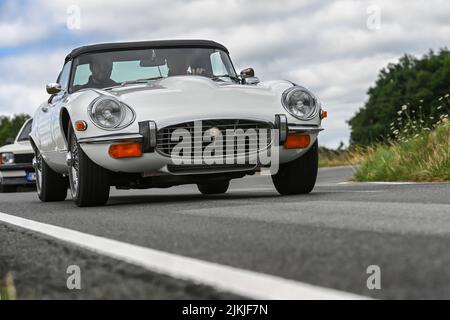 Bad König, Hesse, Allemagne, Jaguar E-Type S2 V12, construit en 1973, déplacement de 5343 cc, 276 hp, au festival automobile classique. Banque D'Images