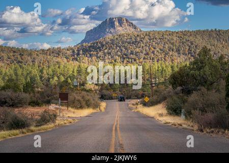 A scenic view of Thumb Butte trail in Prescott, Arizona in sunny weather Stock Photo