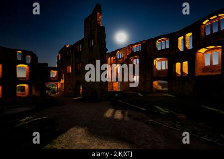 The medieval castle ruin Landskrone in Oppenheim at fullmoon night Stock Photo